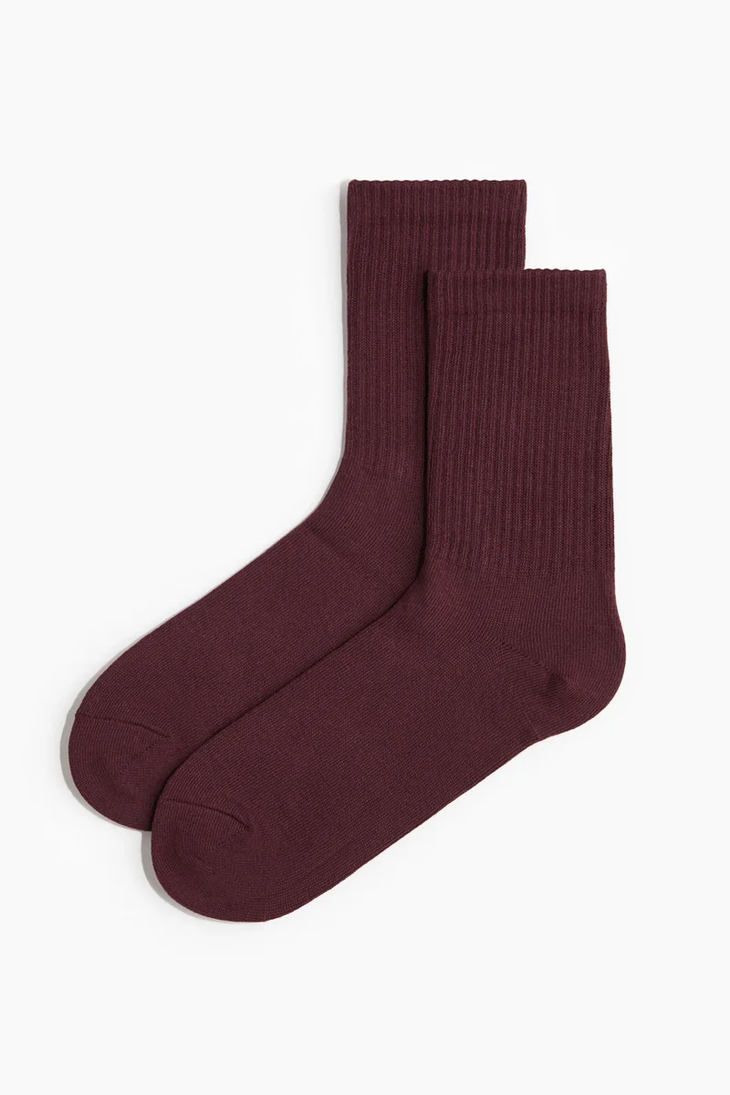 اتش اند ام جوارب رياضية- عبوة من 5 قطع